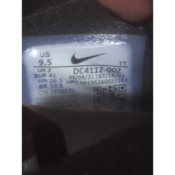 Nike Air VaporMax 2021 Flyknit Womens Size 9.5 Black Running Shoes Sneakers - Picture 2 of 15